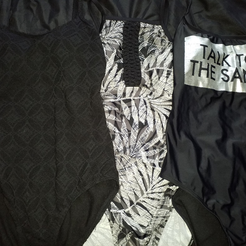 3 Women's Swimsuits :)